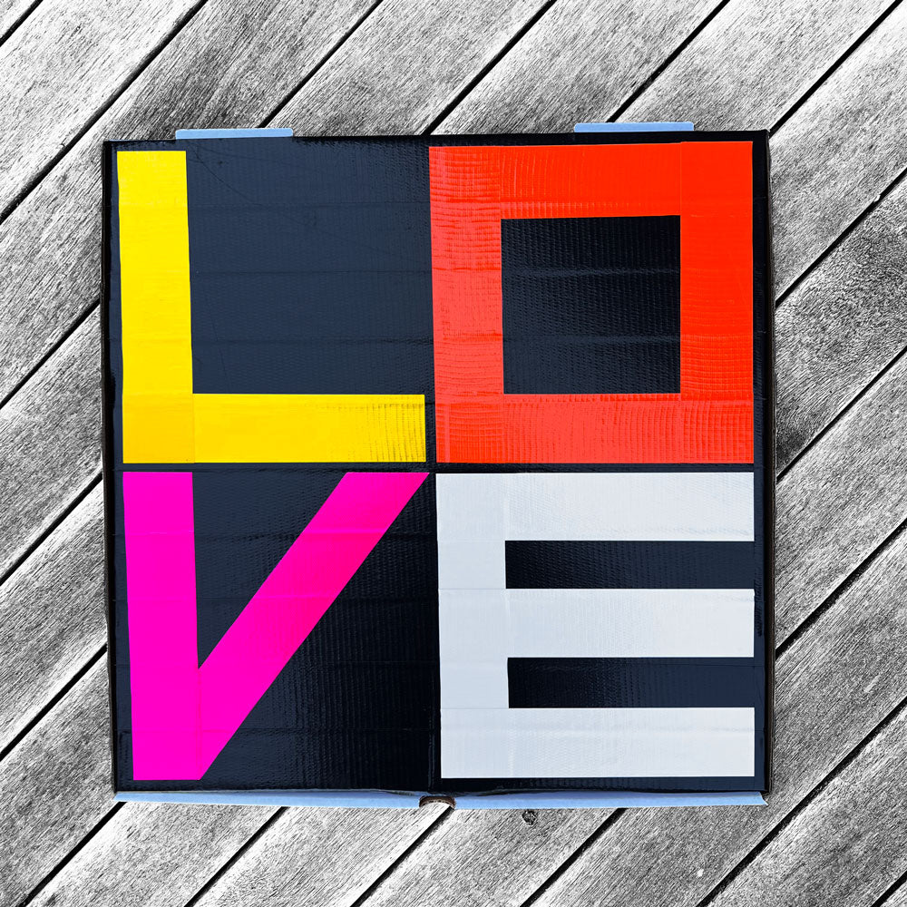 LOVE / BOX / BLACK
