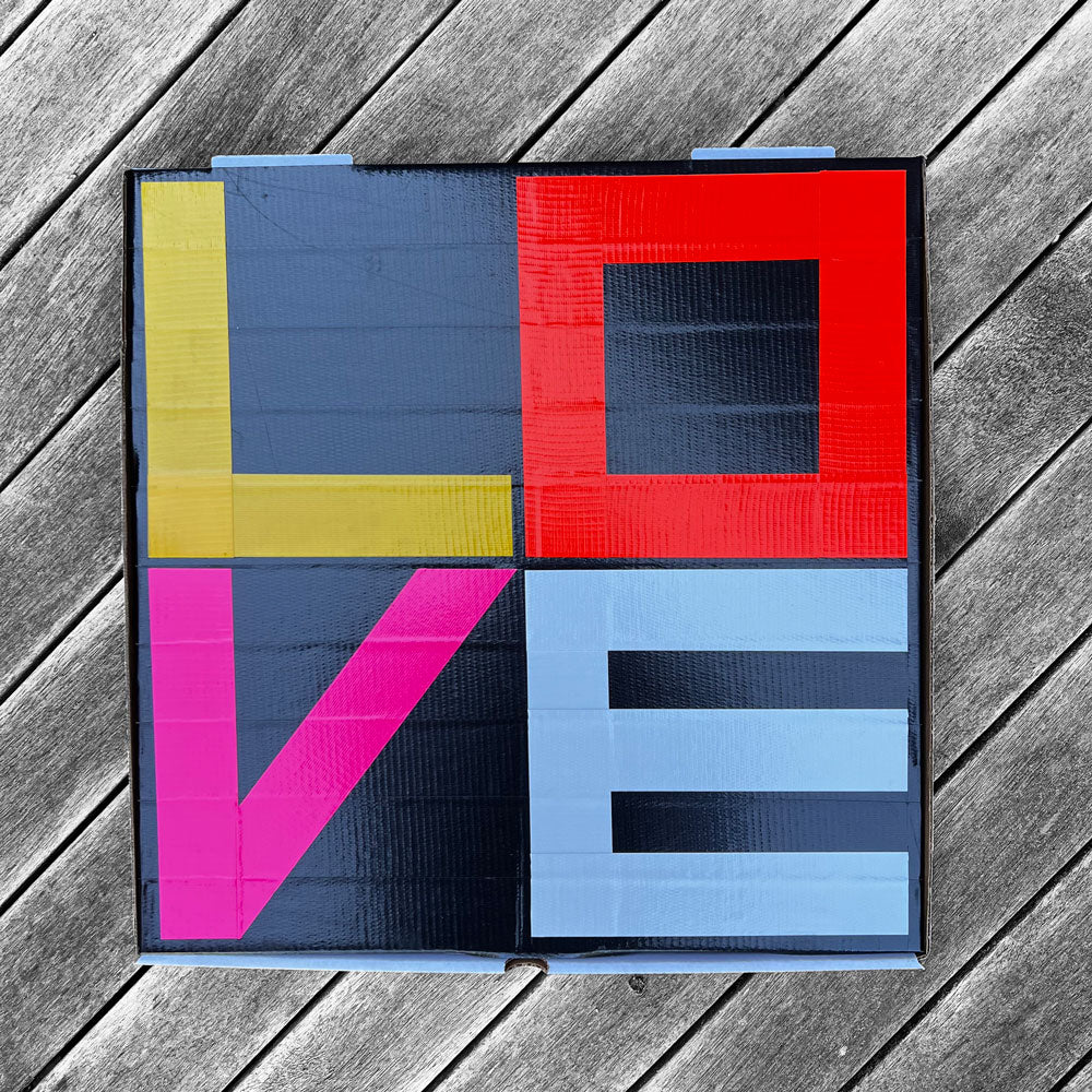 LOVE / BOX / BLACK
