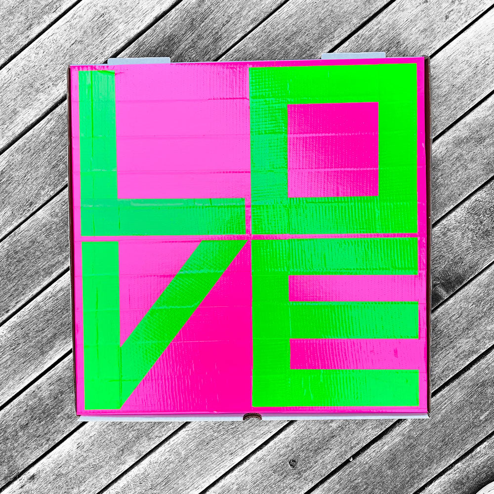LOVE / BOX / PINK