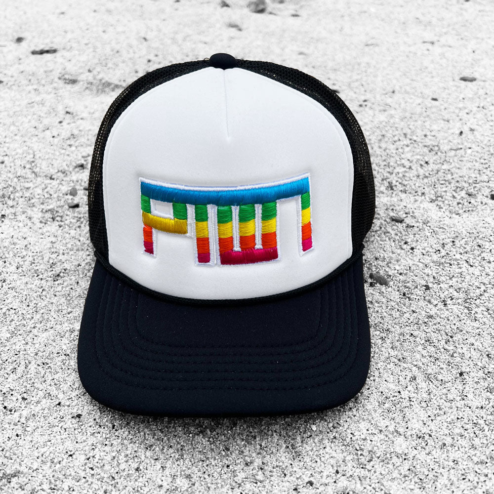 PTOWN / RETRO FOAM RAINBOW TRUCKER HAT / WHITE + BLACK - Hats